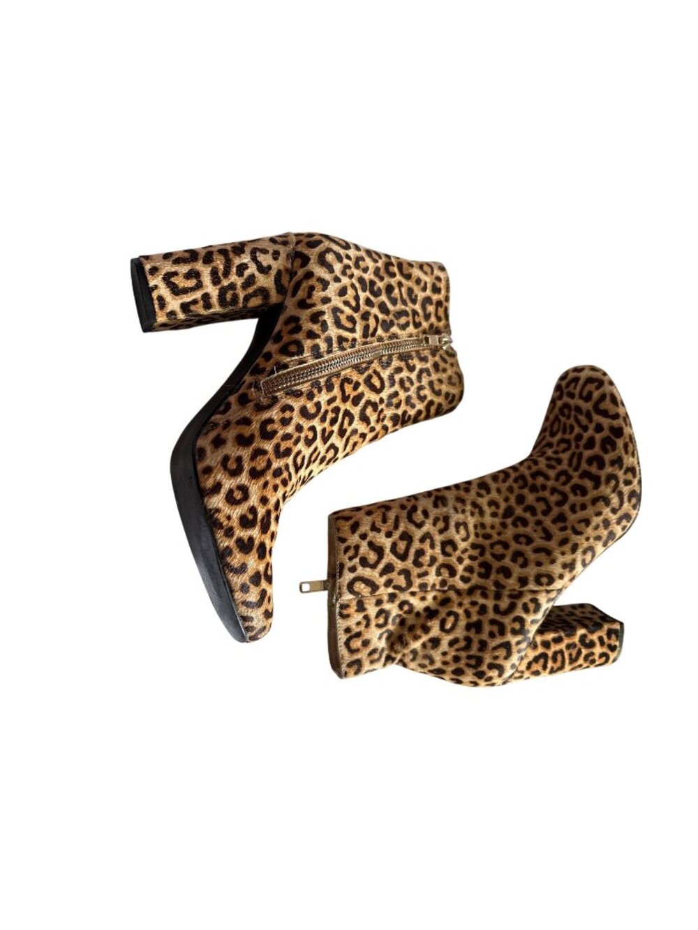 Leopard Print Block Heel Ankle Boots With Side Zipper In Size 7.5M. Leather Uppe